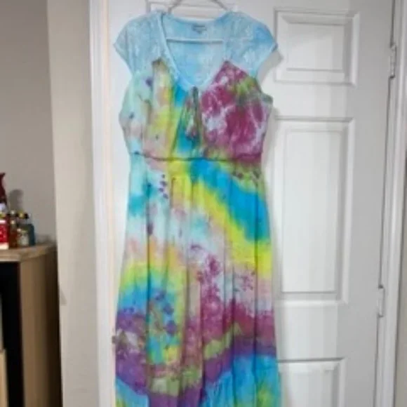 Luxology Tie-Dye Maxi Dress